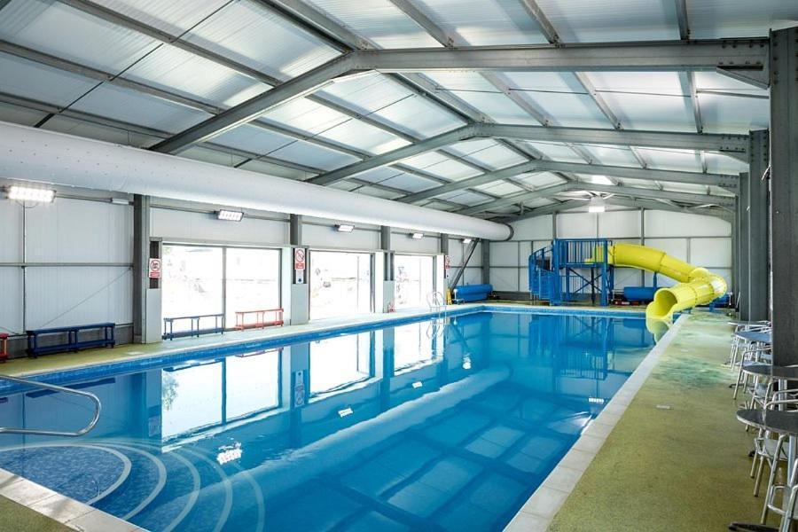 8 Bed Sun Decked Caravan Unlimited High Speed Wifi And Fun At Seawick Holiday Park Клактон-он-Сі Екстер'єр фото